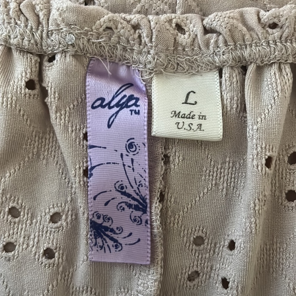 Cream Embroidered Top - Picture 3 of 4